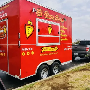 a red food truck