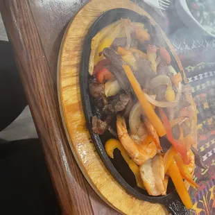 Steak &amp; Shrimp Fajitas Platter