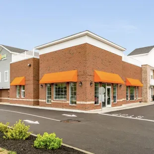 outside, ramen and noodles