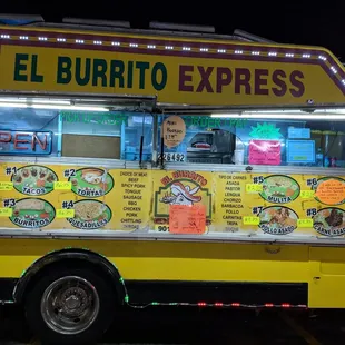 a food truck at night