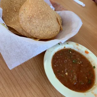 Chips &amp; salsa