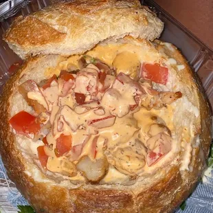 Seafood bread bowl