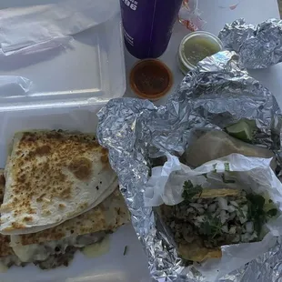 Quesadilla de Asada and 3 Tacos de asada