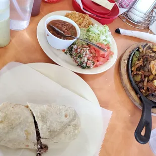a plate of mexican food