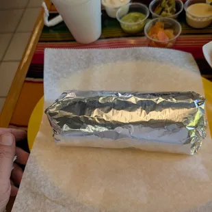 Carnitas super burrito
