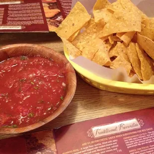 food, nachos