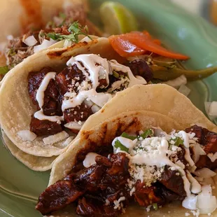 Mole tacos