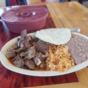BEST BIRRIA IN LA COUNTY, HOMEMADE TORTILLAS, HOMADE  BIRRIA. HOMEMADE CHILLI