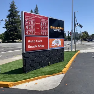 Sign but it doesn't face the street, in the gas station lot