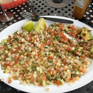 Tostada de Ceviche de Camaron Tostada de Ceviche de Pescado Tostada Mixta