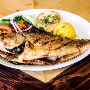 food, fish, seafood, grilled seafood, grilled fish