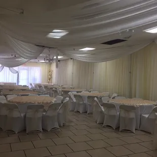Ahora también salón para todos tus eventos privados ..