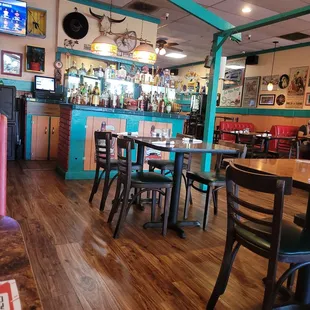 Nice little bar in this gem of Sunnyvale