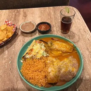 Enchilada, taco, y pablano