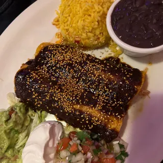 Enchilada con Mole