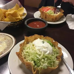 Chips and salsa, Chile relleno, taco salad (with ground beef and no guacamole)