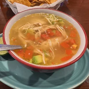 Sopa de pollo on this rainy  ass day.