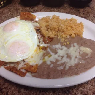 Chilaquiles con Queso