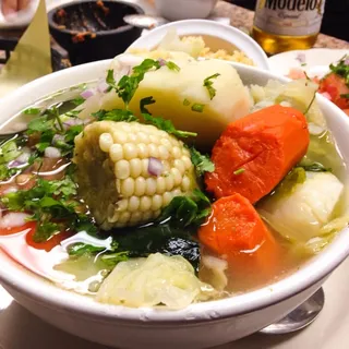 Caldo de Pollo
