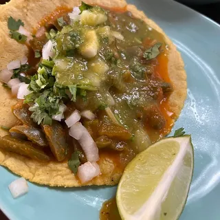 Taco de Nopales