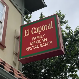 El Caporal sign