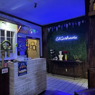 Very nice inside set up