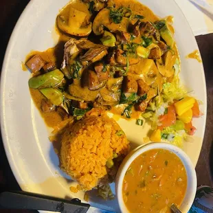 good service, delicious food and drinks.