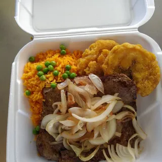 Bistec Encebollado