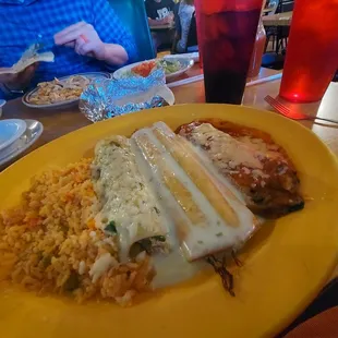 a plate of mexican food