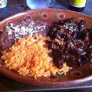 Pollo al Mole Plato