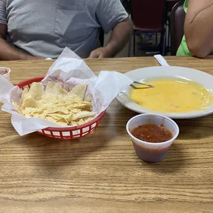 Queso and salsa