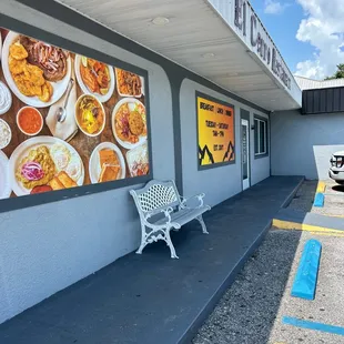 the outside of the restaurant