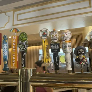 ramen and noodles, interior