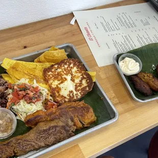 La famosa carne asada. You can't go to a Nica spot and not ask for this. Los maduros, como siempre, separados.