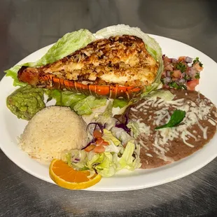 Seasonal Lobster Tail in Garlic Sauce | Cola de Langosta al Mojo de Ajo