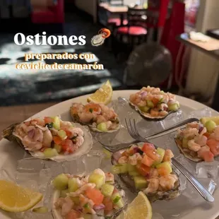 !! NEW !! 1/2 dz. Ostiones Preparados | Half a dozen of Raw Oysters prepared with Shrimp Ceviche