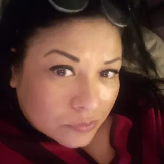 Vivian R.
