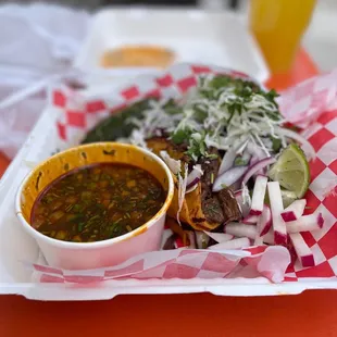 Quesabirrias!!! ٩(^‿^)۶