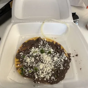 Tostada de Frijole