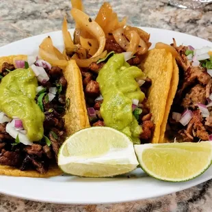 Tacos; Asada, Pastor y Carnitas