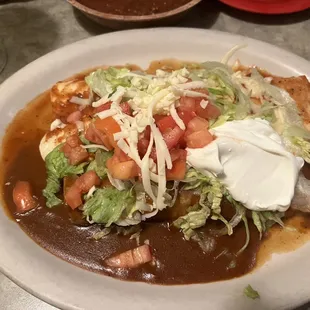 a plate of mexican food