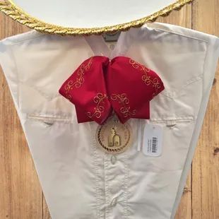 Caporal shirt, bow tie and charro hat