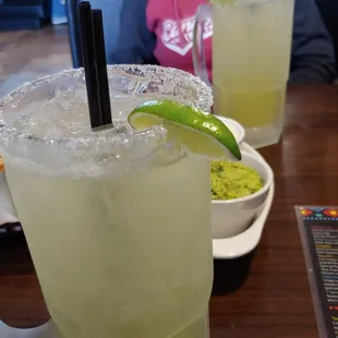 $5 32oz margaritas on Tuesday