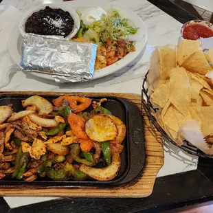 Fajitas, Chips &amp; Salsa