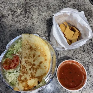 All this for $7?! What a steal- especially in this economy. Always friendly service.