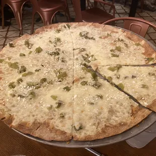 Cheese crisp with green chili