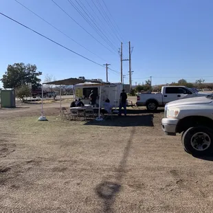 The food trailer.