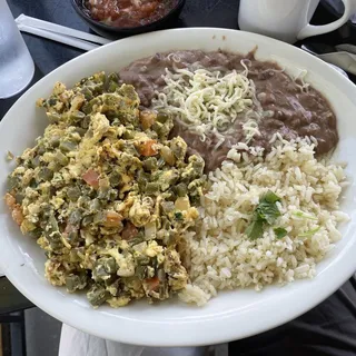 Nopales con Huevos