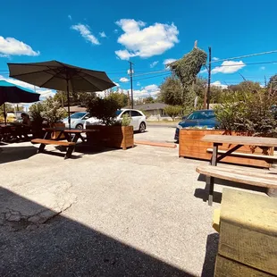 Outdoor patio seating, very spacious!