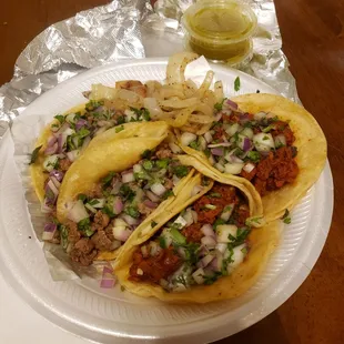 2 Asada and 2 Pastor tacos